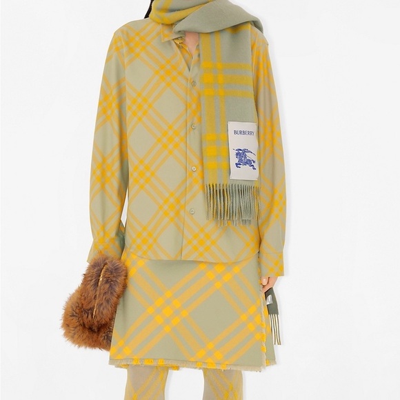 - Burberry Yellow Plaid Shirt US6 - Picture 1 of 10